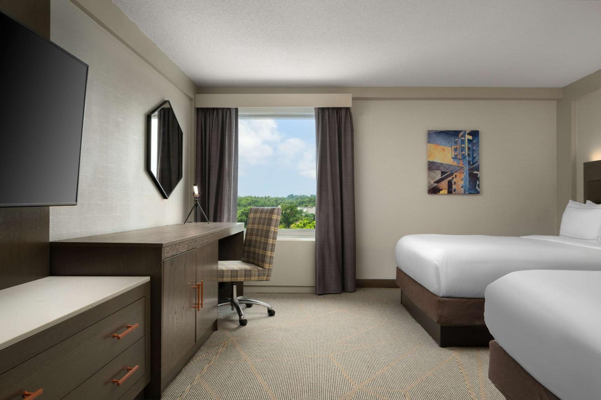 Hotel Doubletree By Hilton Pittsburgh Airport à Moon Township Extérieur photo